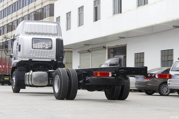 Foton Auman R series cargo truck in China