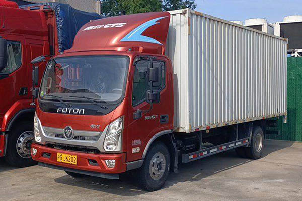 Foton Auman CTS 170HP 6.15m single-row van light truck with single axle. Used Foton Cummins truck