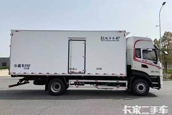 Dongfeng Tianjin KR PLUS 330 7.8 6X2 Refrigerated Truck Dongfeng Commercial Vehicle in China