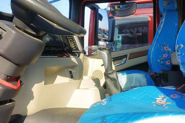 sale Shacman Heavy Duty Truck Delong X5000 550HP 6X4 Tractor Truck (National V Emission Standard) Dual Drive Weichai Used Tractor Truck