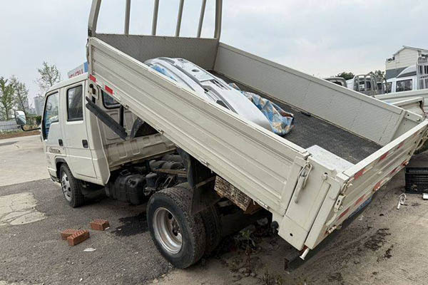 sale Foton Times Xiaoyun 7 82HP 4X2 2.93m single-axle dump truck, used diesel dump truck