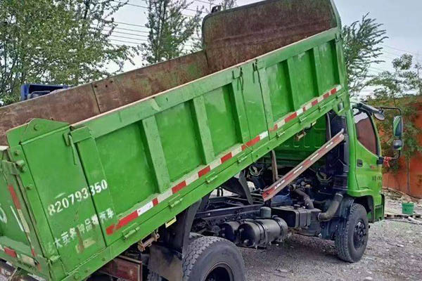 Futian Ruiwo E3 160HP 4X2 4.2m single-axle dump truck Yuchai used dump truck in China