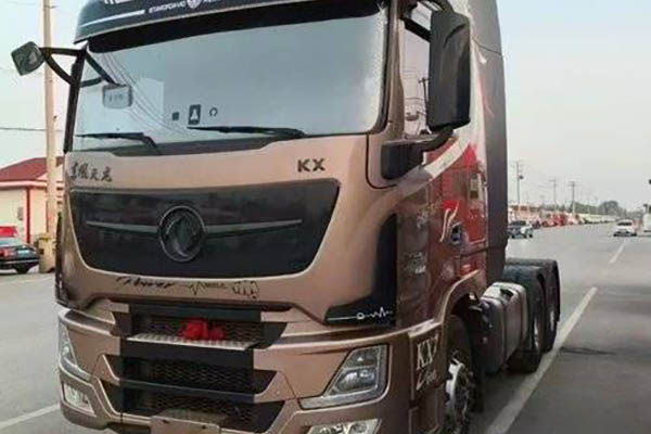 Dongfeng Commercial Vehicles Tianlong flagship KX 600hp 6x4 tractor (China VI) dual-drive. Used Dongfeng Cummins tractor. for sale