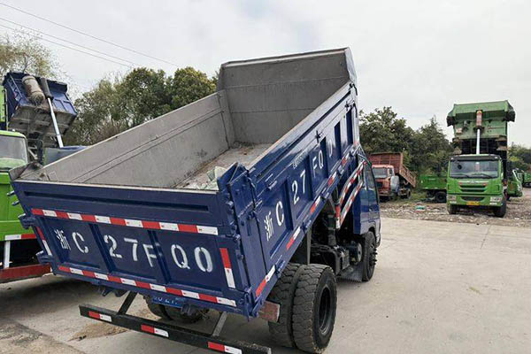 Foton Times King Kong 3 95HP 4X2 3.3m single axle dump truck Yunnei Power used dump truck in China