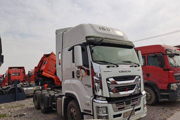 Jiangling Heavy Truck Weilong HV5 heavy-duty truck, economy version, 470 hp, 6x4 dual-drive tractor, used Qingling Isuzu tractor for sale