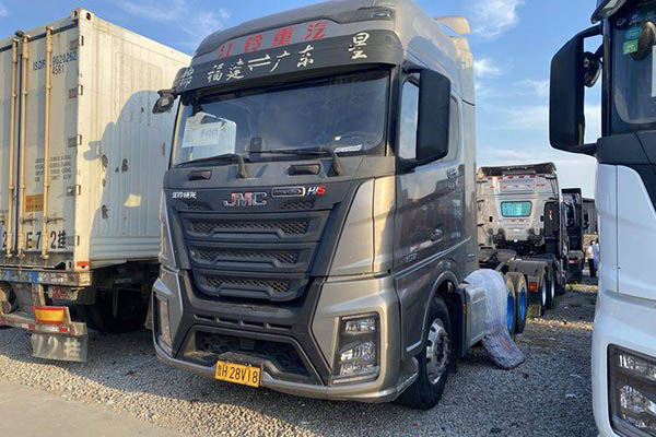 JMC Heavy Duty Truck Weilong HV5 High-Efficiency 470HP 6x4 Dual-Wheel Drive tractor. Used Foton Cummins tractor