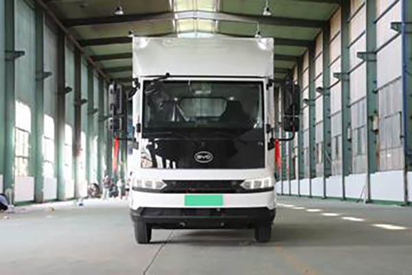 BYD T5EV Fortune Edition 4.5T 4.03m single-row pure electric van light truck (BYD5041XXYBEV2) 94.3kWh