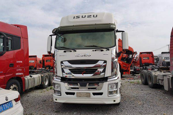 good Jiangling Heavy Truck Weilong HV5 heavy-duty truck, economy version, 470 hp, 6x4 dual-drive tractor, used Qingling Isuzu tractor