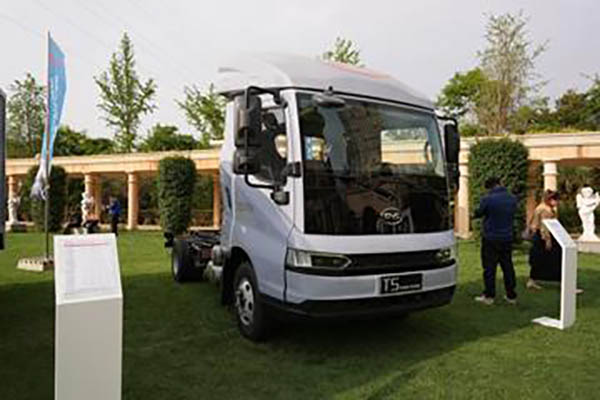 BYD T5 Jinxiang Technology Edition 4.2m single-row pure electric van light truck Fudi 132kWh for sale
