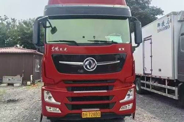 Dongfeng Commercial Vehicles Tianlong Flagship KX 465HP 8x4 9.4m Stake Truck (China VI Emission Standard) with 8x4 front and 8x8 rear. Used Dongfeng Cummins Truck.