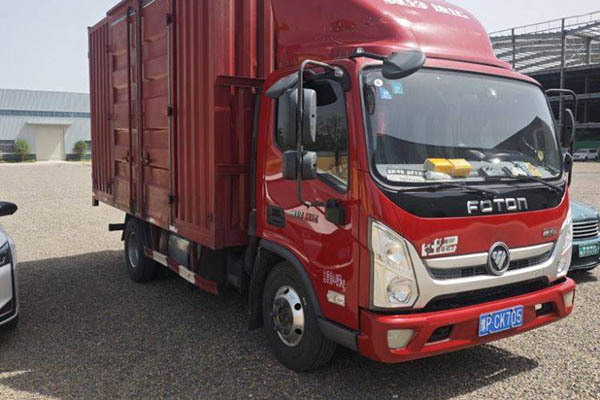 Used Foton Auman Express 150HP 4.14m single-row van light truck with single axle and Cummins engine for sale