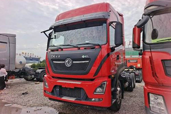 Dongfeng Commercial Vehicles Tianlong KL heavy-duty truck, 500 hp, 6x4 LNG tractor (China VI) (liquid buffer), (China VI) dual-drive, used Dongfeng Cummins tractor.