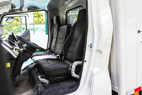 sale BYD T5DM Technology Edition 4.5T 4.03m single-row plug-in extended-range hybrid van light truck 18.3kWh