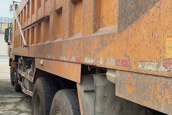 Shacman Delong X3000 430HP 8x4 8.6m dump truck (National V) with 4x4 front and 8x8 rear wheels. Used Weichai dump truck. for sale