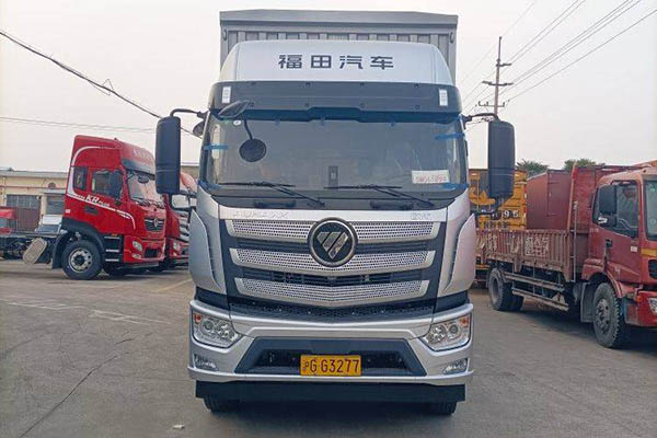 Foton Auman AR Series 240HP 4X2 9.85m High-Roof Single-Axle Box Truck Used by Yuchai for sale