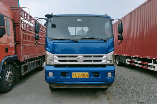 good Foton Ruiwo Q5 220HP 6x2 6.8m Stake Truck Yuchai Used Truck