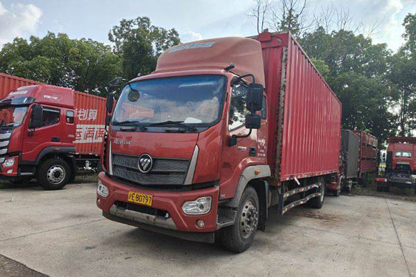  Foton Ruiwo ES5 185HP 4x2 7.8m single-axle van truck. Used Foton Cummins truck