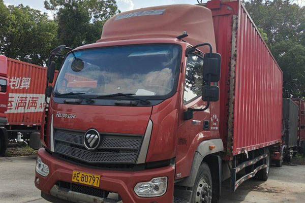good  Foton Ruiwo ES5 185HP 4x2 7.8m single-axle van truck. Used Foton Cummins truck