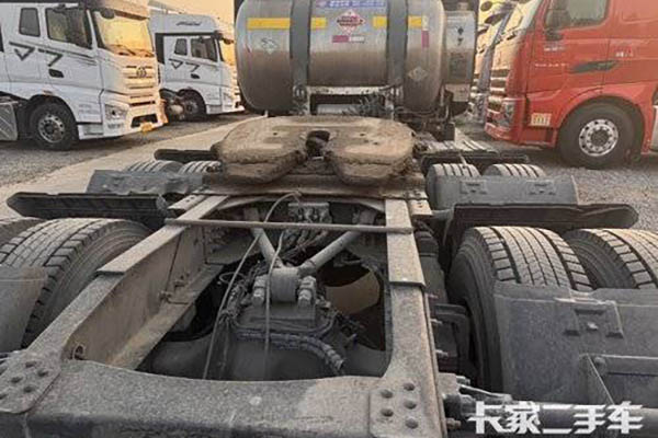 sale Dongfeng Tianlong Flagship KX King Edition 14.5L LNG 630HP 6X4 Dongfeng 14-speed tractor (China VI) dual-drive used Cummins tractor