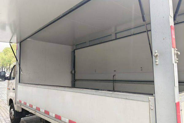 Futian Xiangling M2 1.6L 122HP Gasoline 3.7m Single-row Wing Opening Minivan Single-axle Dong'an Used Truck in China