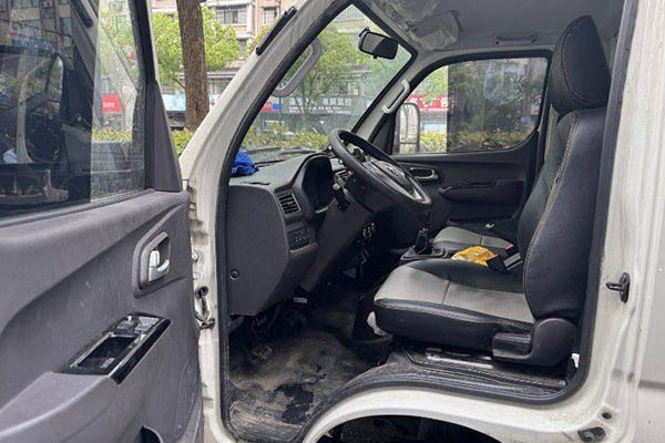 Futian Xiangling M2 1.6L 122HP Gasoline 3.7m Single-row Wing Opening Minivan Single-axle Dong'an Used Truck for sale