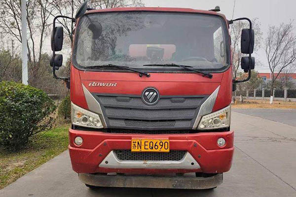 good Futian Ruiwo ES5 270HP 8x4 6.8m dump truck with 4x4 front and 8x8 rear wheels. Used Yuchai dump truck