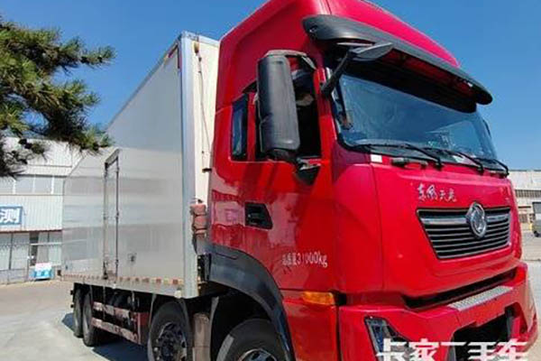 Dongfeng Tianlong KL 465 9.5 8x4 Refrigerated Truck Dongfeng Commercial Vehicle in China