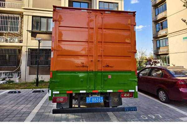 Used Foton Ruiwo E3 156HP 4x2 4.18m single-row van truck with single axle. Dongfeng Cummins used truck for sale
