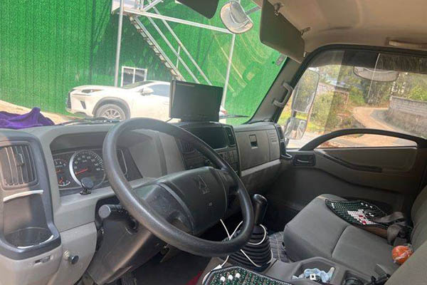 sale Jiangling Kaiyun Blue Whale 152HP 4.12m Single-row Stakeout Light Truck Single-axle Used Jiangling Truck