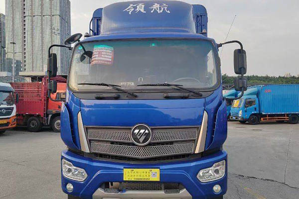 good Foton Ruiwo ES5 185HP 4x2 6.8m single-axle sluice truck. Used Foton Cummins truck