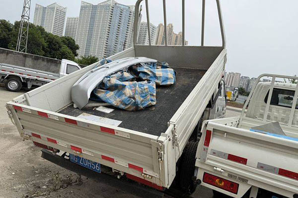 Foton Times Xiaoyun 7 82HP 4X2 2.93m single-axle dump truck, used diesel dump truck in China