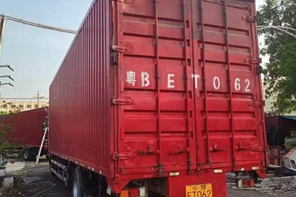Dongfeng Commercial Vehicles Tianjin KR 230hp 4x2 9.75m box truck (China VI standard), single axle, used Dongfeng Cummins truck. in China