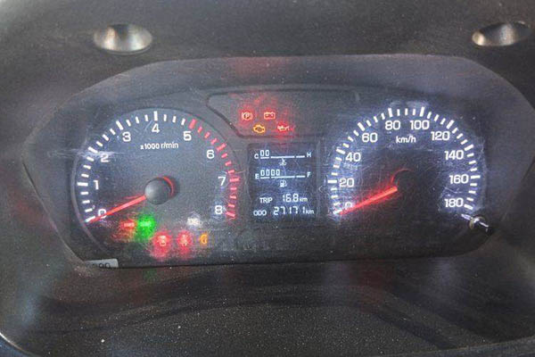 sale Foton Xiangling M2 Pro 2.0L 122HP CNG 3.7m single-row flatbed minivan, single-axle, used Dong'an truck