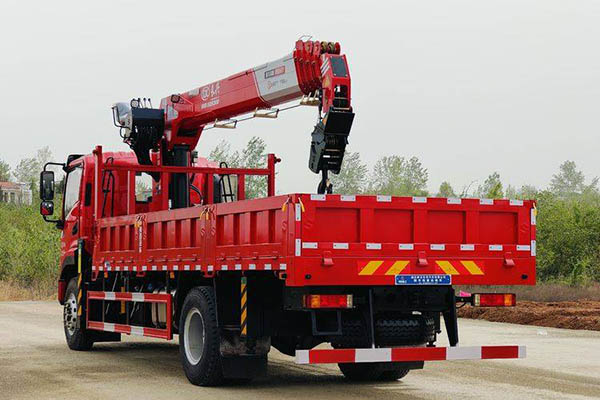 Truck-mounted crane for Shacman Delong L3000 240 6.1 4X2