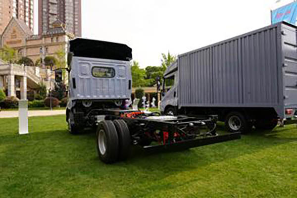 BYD T5 Jinxiang Technology Edition 4.2m single-row pure electric van light truck Fudi 132kWh in China