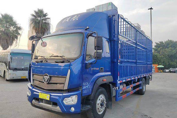 Foton Ruiwo ES5 185HP 4x2 6.8m single-axle sluice truck. Used Foton Cummins truck
