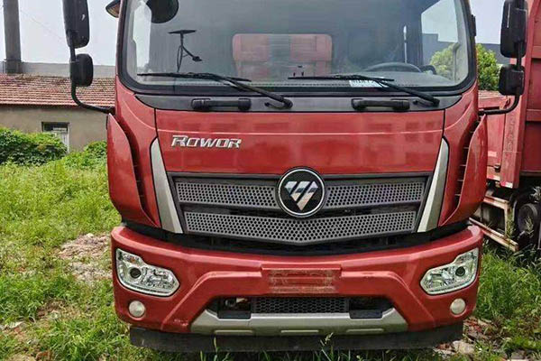 good Futian Ruiwo King Kong ES7 270HP 6X2 7.4m dump truck with front and rear four-wheel drive. Yuchai used dump truck