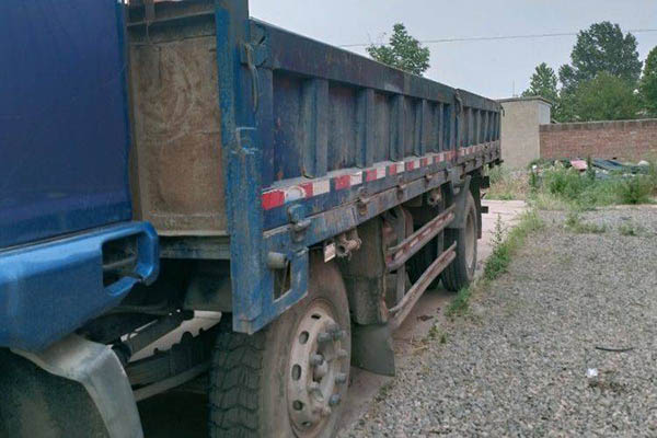 Foton Ruiwo Q5 220HP 6x2 6.8m Stake Truck Yuchai Used Truck in China