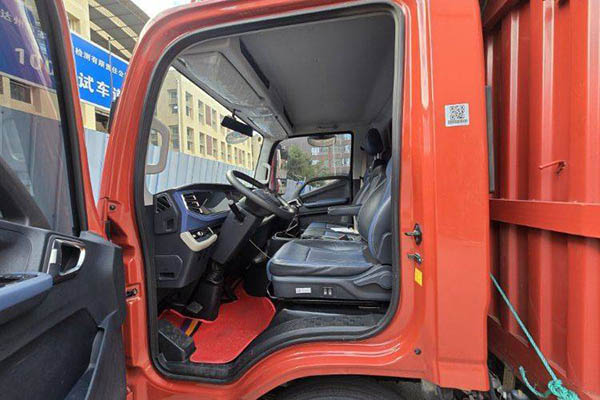 Foton Aumark S1 Series 170HP 4.17m row semi-gate light truck, single axle, Yunnei Power used truck for sale