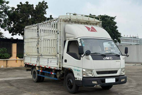 Jiangling Shunda 116HP 4X2 3.19m single-axle dump truck. Used Jiangling dump truck for sale