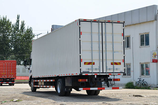 sale Dongfeng Commercial Vehicles Tianjin KR 240HP 4X2 9.8m Van Truck