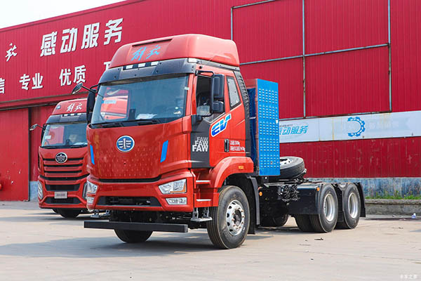 FAW Jiefang J6L electric tractor