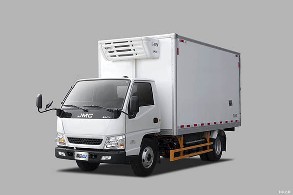 Jiangling Motors Shunda EV electric refrigerated truck