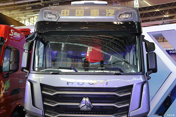 sale Sinotruk HOWO TS7 tractor truck