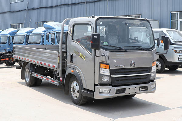 Sinotruk HOWO light truck Hanjiang M cargo truck for sale