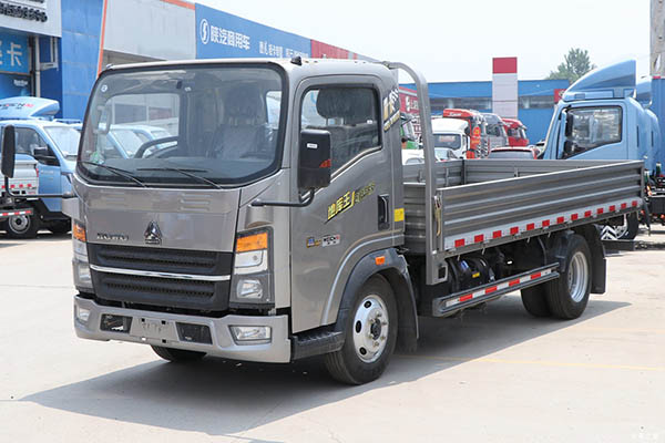 Sinotruk HOWO light truck Hanjiang M cargo truck