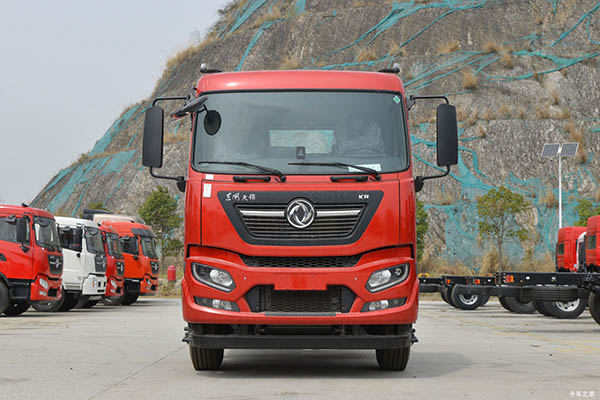 good Dongfeng Commercial Vehicles Tianjin KR 300HP 4X2 tractor truck