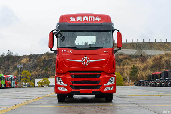good Dongfeng Commercial Vehicles Tianlong Flagship KX King Edition 680HP 6X4 AMT Automatic Transmission Tractor