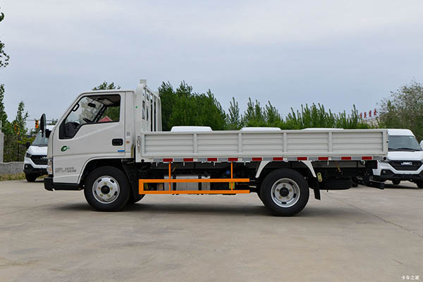 Jiangling Shunda light truck in China