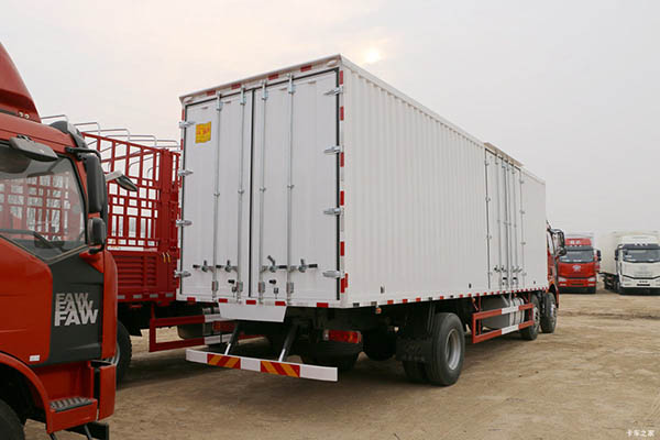 sale FAW Jiefang J6M truck